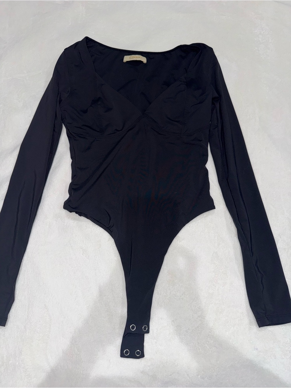 QINSEN Black Long Sleeve V-Neck Bodysuit Fitted Stretch Snap Bottom